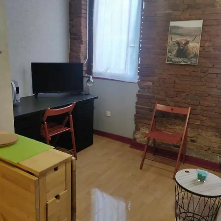 Studio Calme A Proximite Du Centre-ville De Apartment